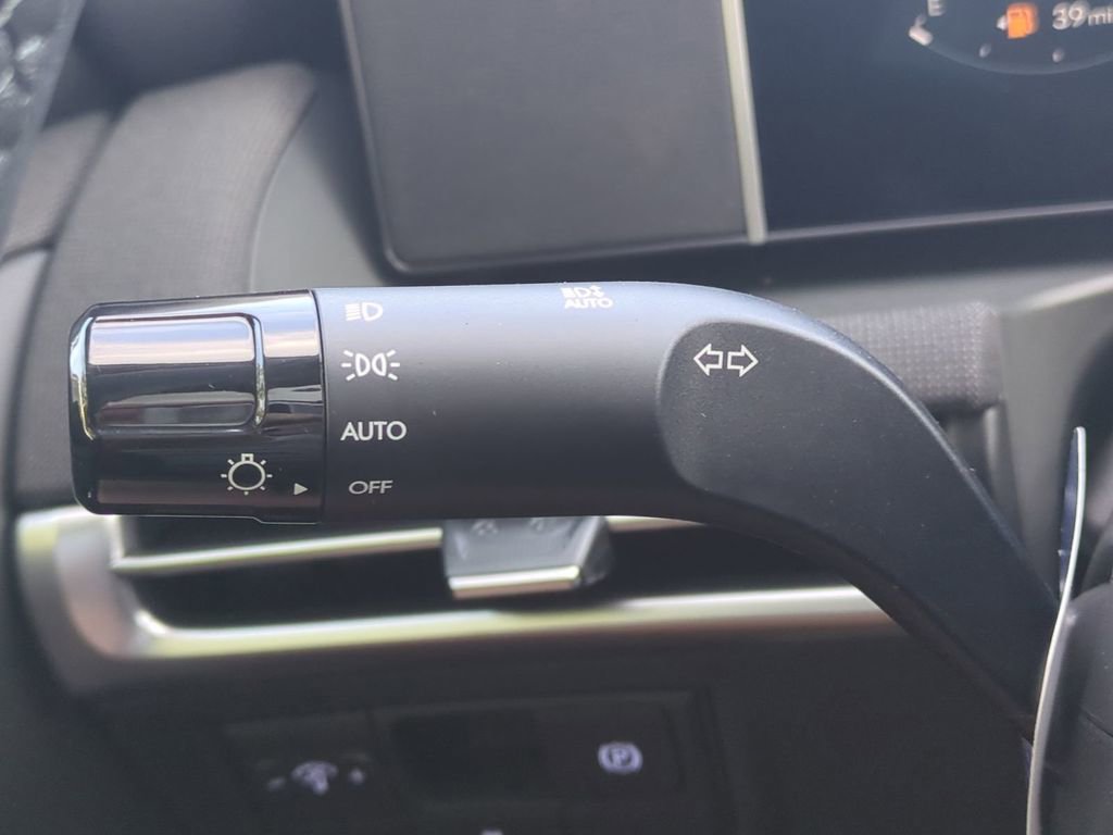 New 2026 Hyundai Tucson Limited image 32