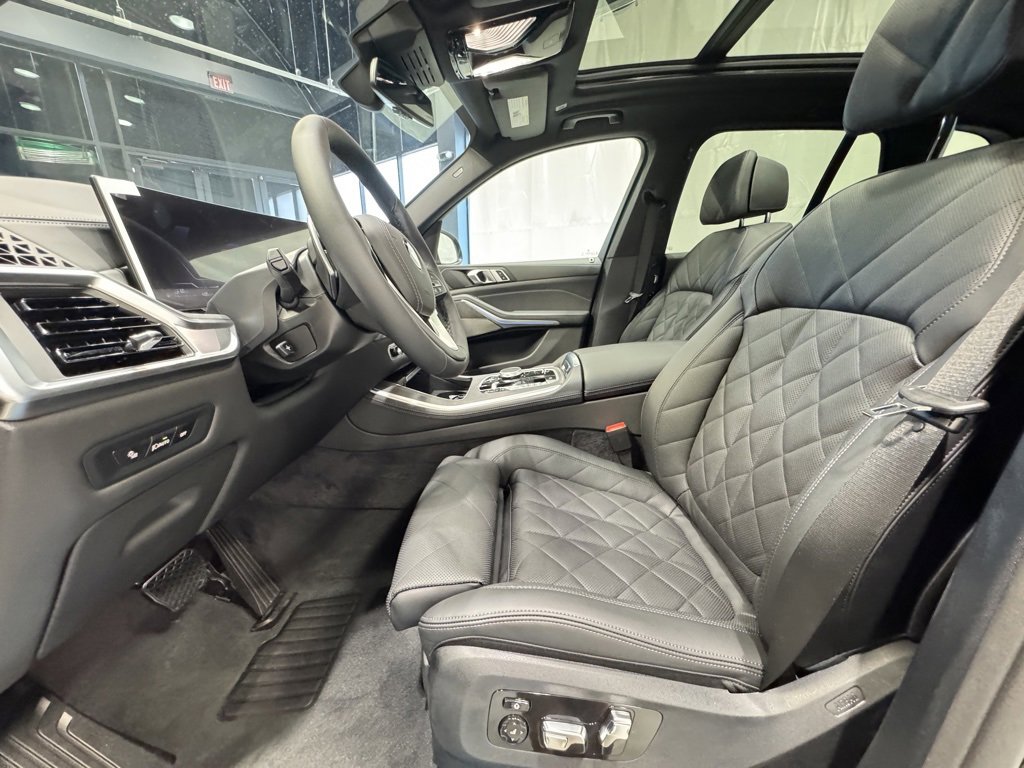 Used 2026 BMW X5 xDrive50e w/ Climate Comfort Package image 15