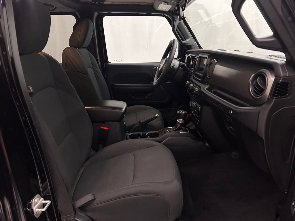 Used 2023 Jeep Wrangler Unlimited w/ Cold Weather Group AWD/4WD image 17