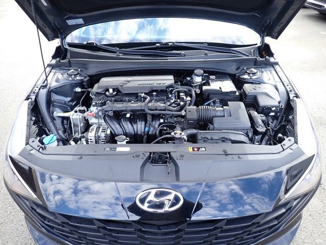 Used 2023 Hyundai Elantra SEL image 13