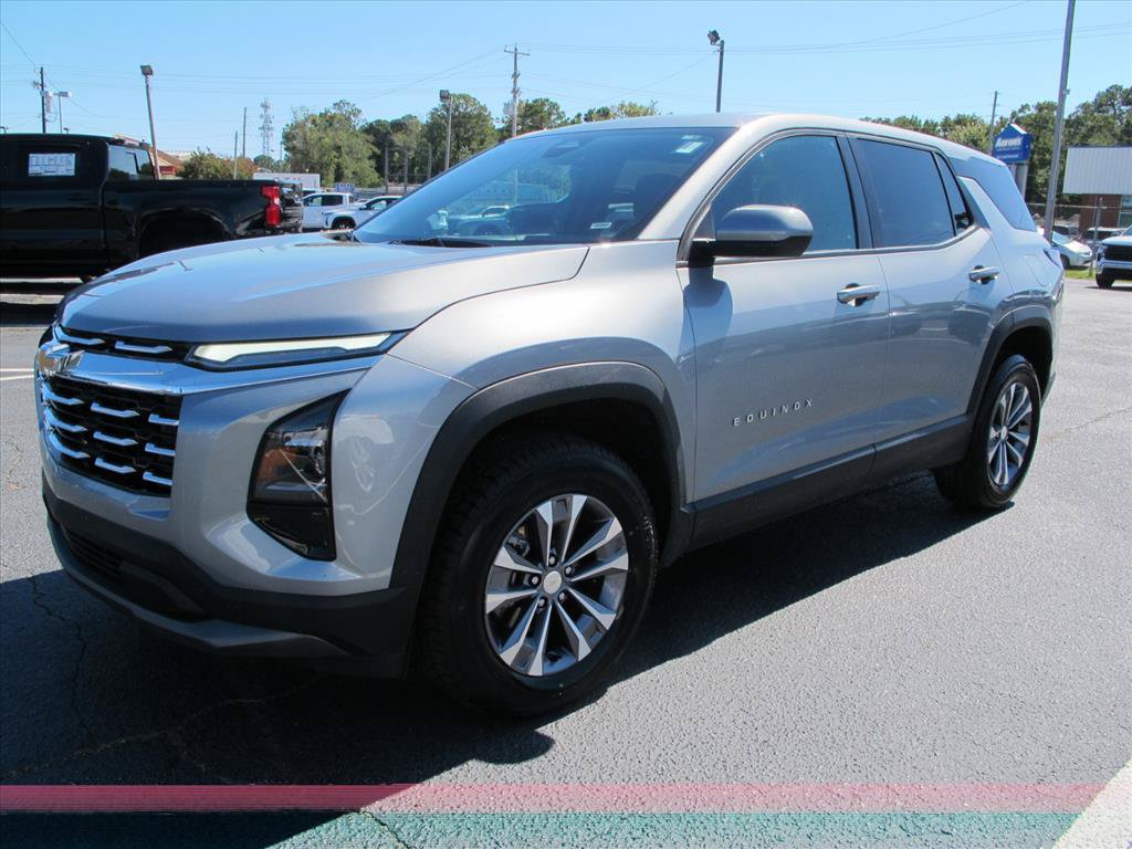 Used 2026 Chevrolet Equinox LT w/ Convenience Package II FWD image 8