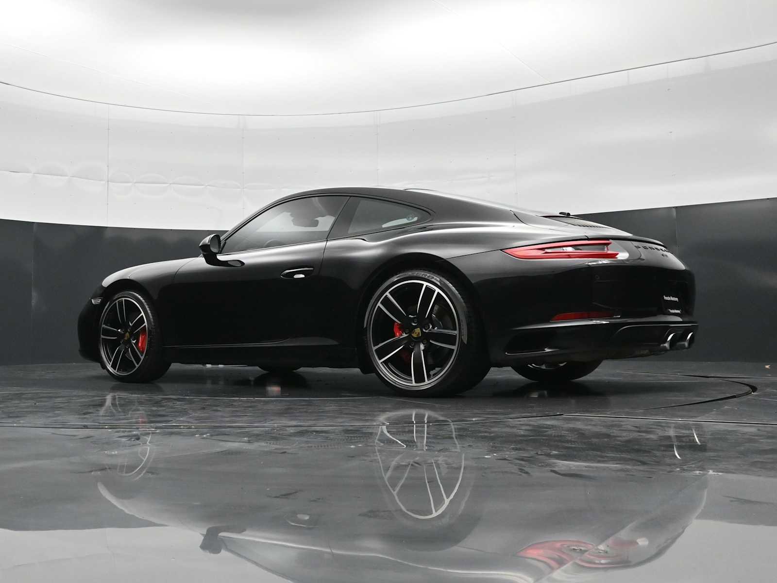Certified 2018 Porsche 911 Carrera S RWD image 37