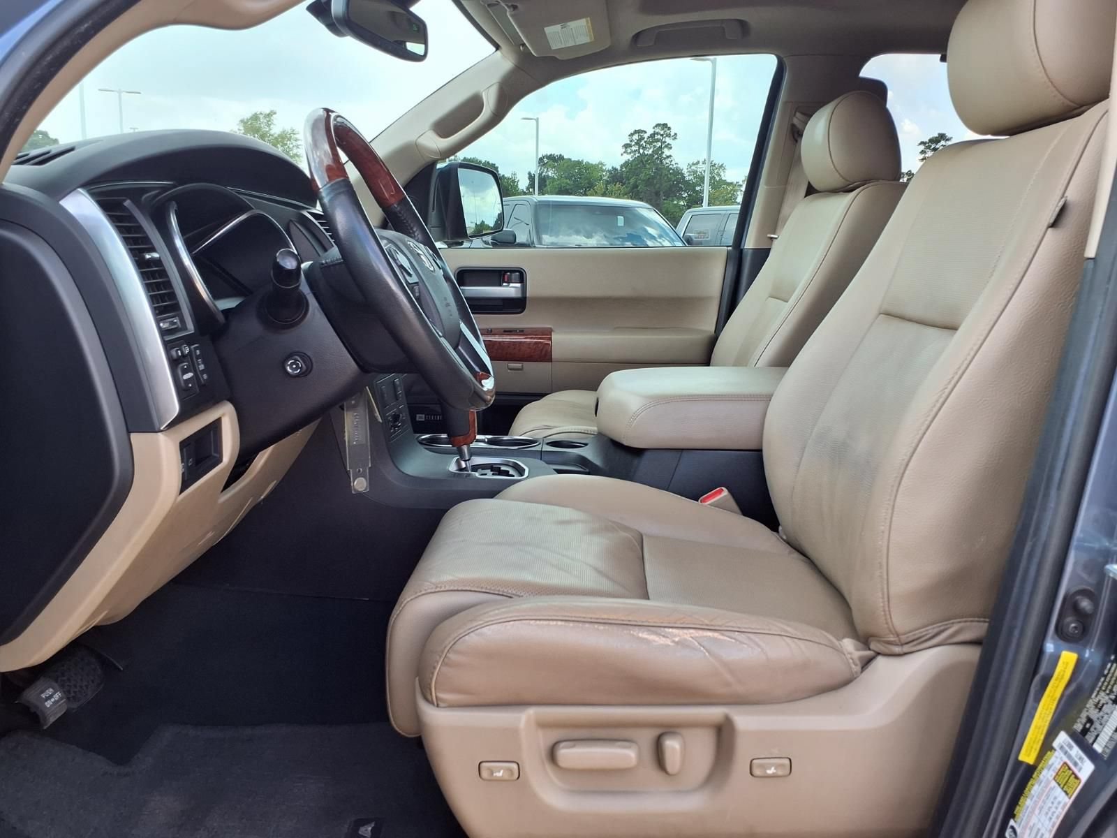 Certified 2019 Toyota Sequoia Platinum RWD image 9