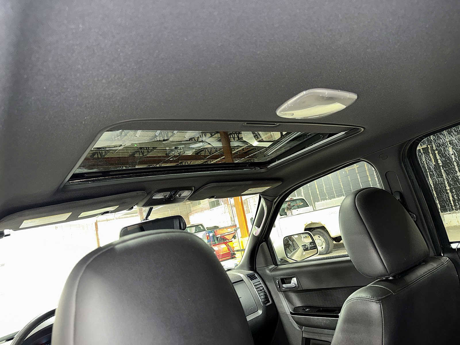 Used 2010 Ford Escape Limited image 24