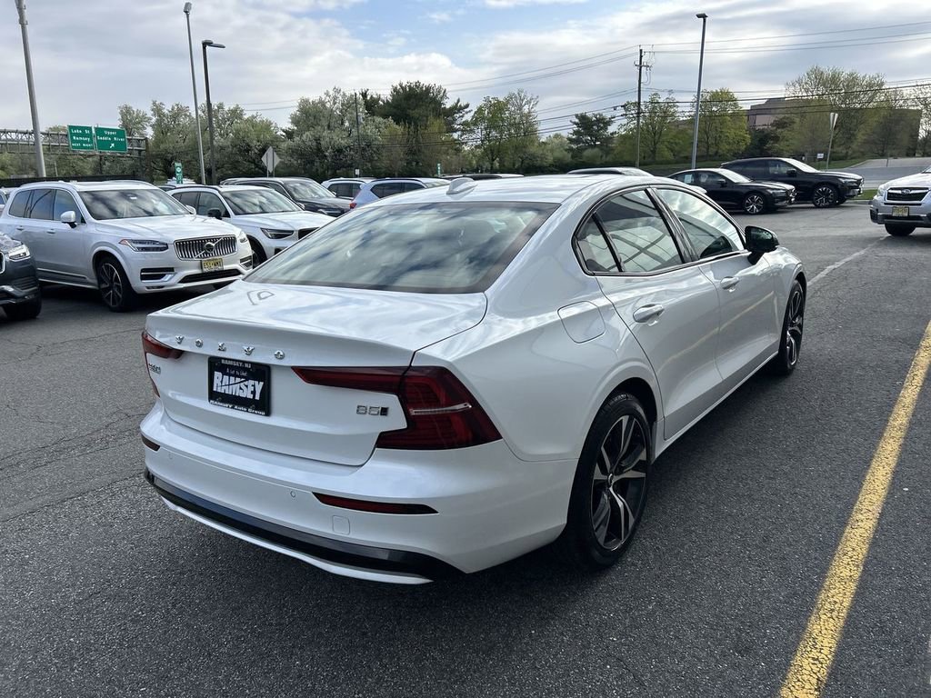 Certified 2025 Volvo S60 B5 Core AWD/4WD image 8