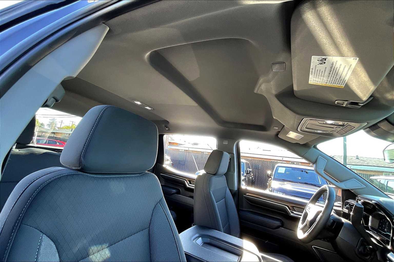 Used 2023 Chevrolet Silverado 1500 RST image 25