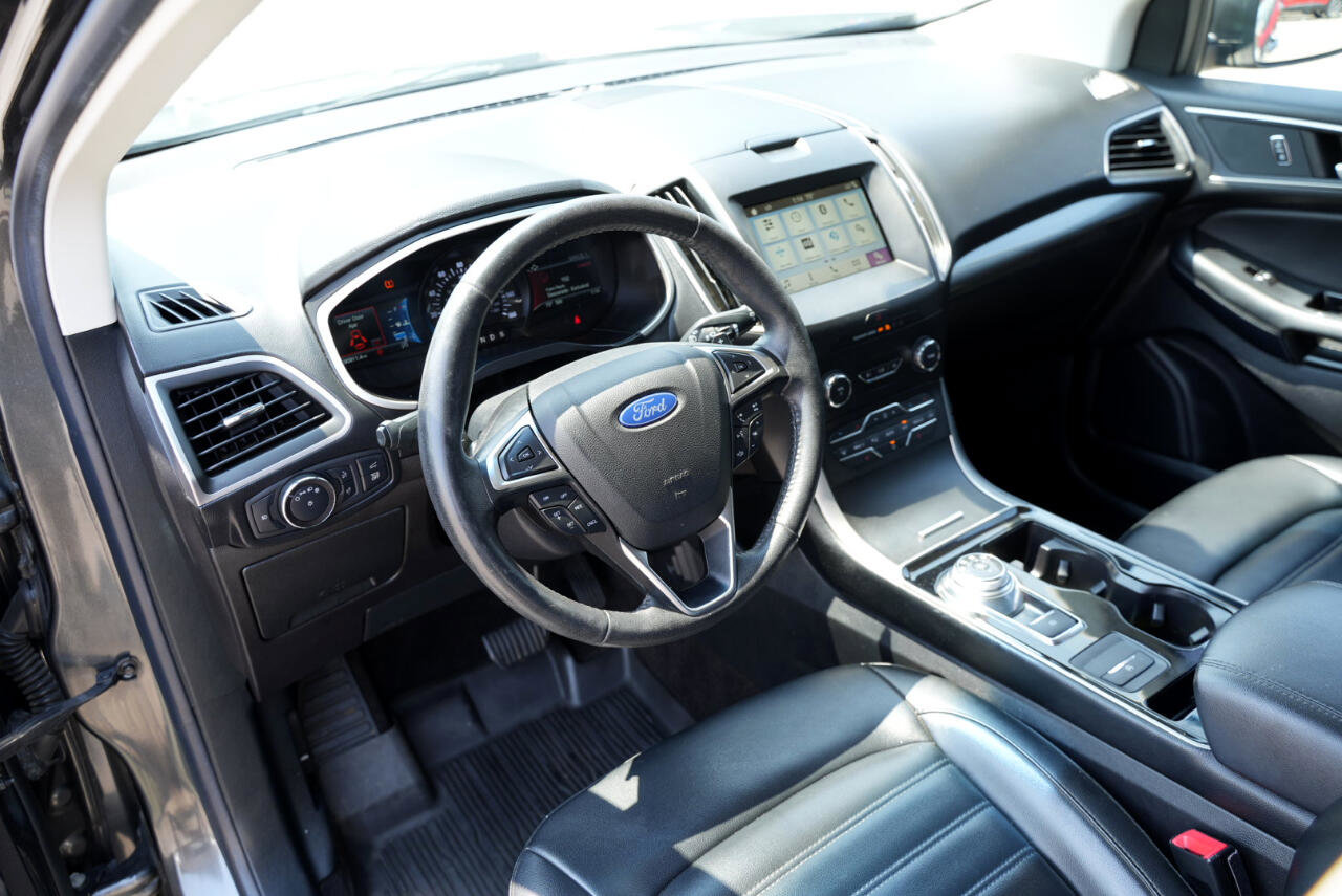 Used 2019 Ford Edge SEL w/ Equipment Group 201A image 14