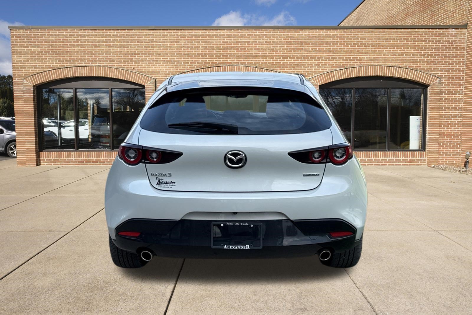 Certified 2025 MAZDA MAZDA3 s Sport w/ Appearance Package FWD image 4