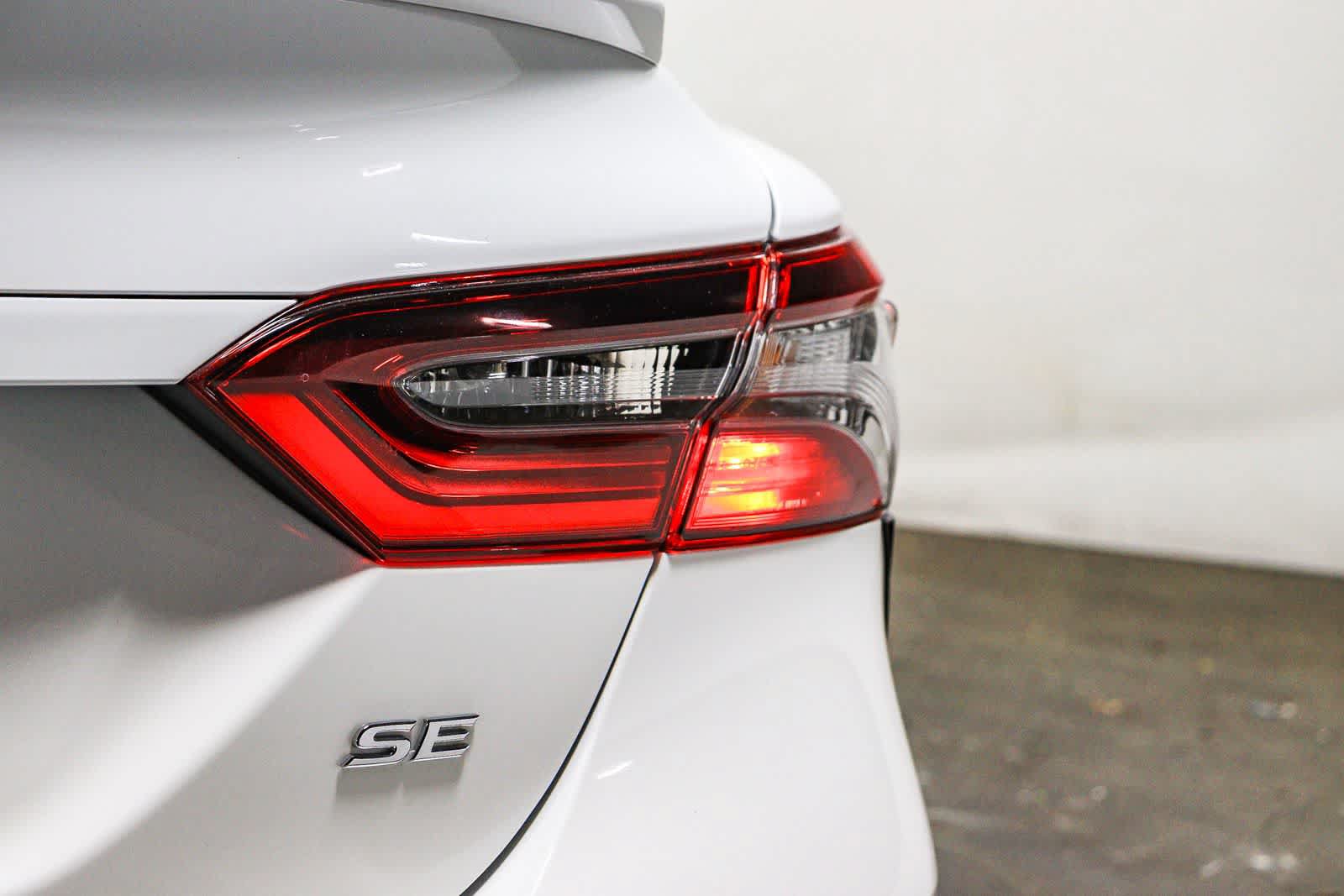 Certified 2023 Toyota Camry SE FWD image 12