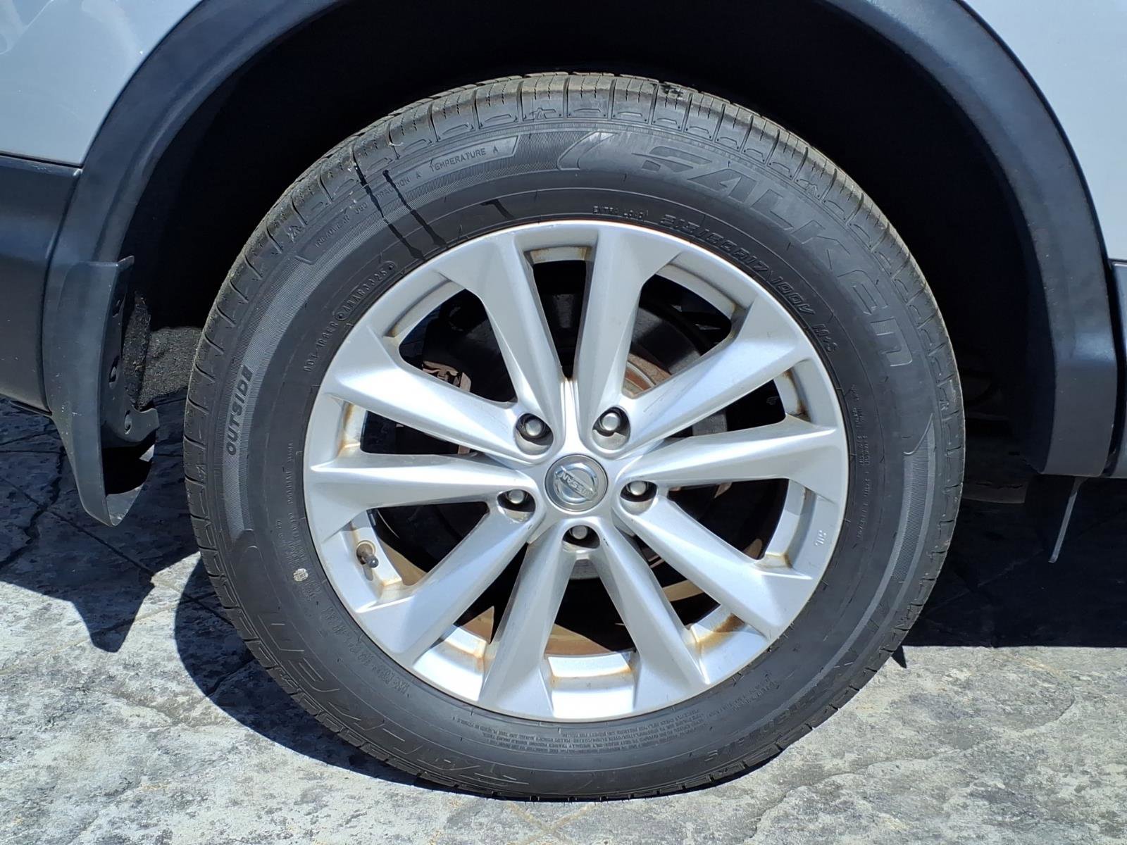 Used 2018 Nissan Rogue Sport S w/ S Appearance Package AWD/4WD image 6