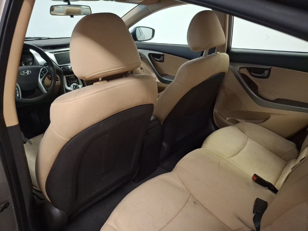 Used 2011 Hyundai Elantra GLS w/ Navigation Pkg 4 image 13