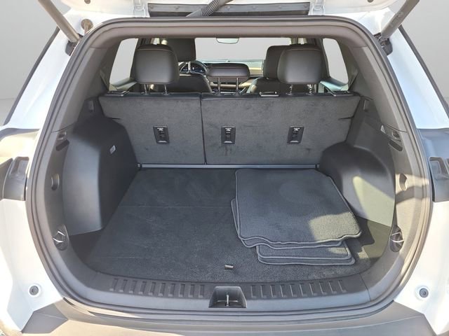 Used 2025 Chevrolet Equinox ACTIV w/ Safety and Technology Package image 11