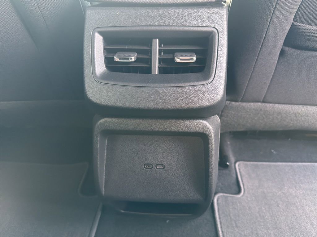 New 2026 Chevrolet Equinox EV LT image 29