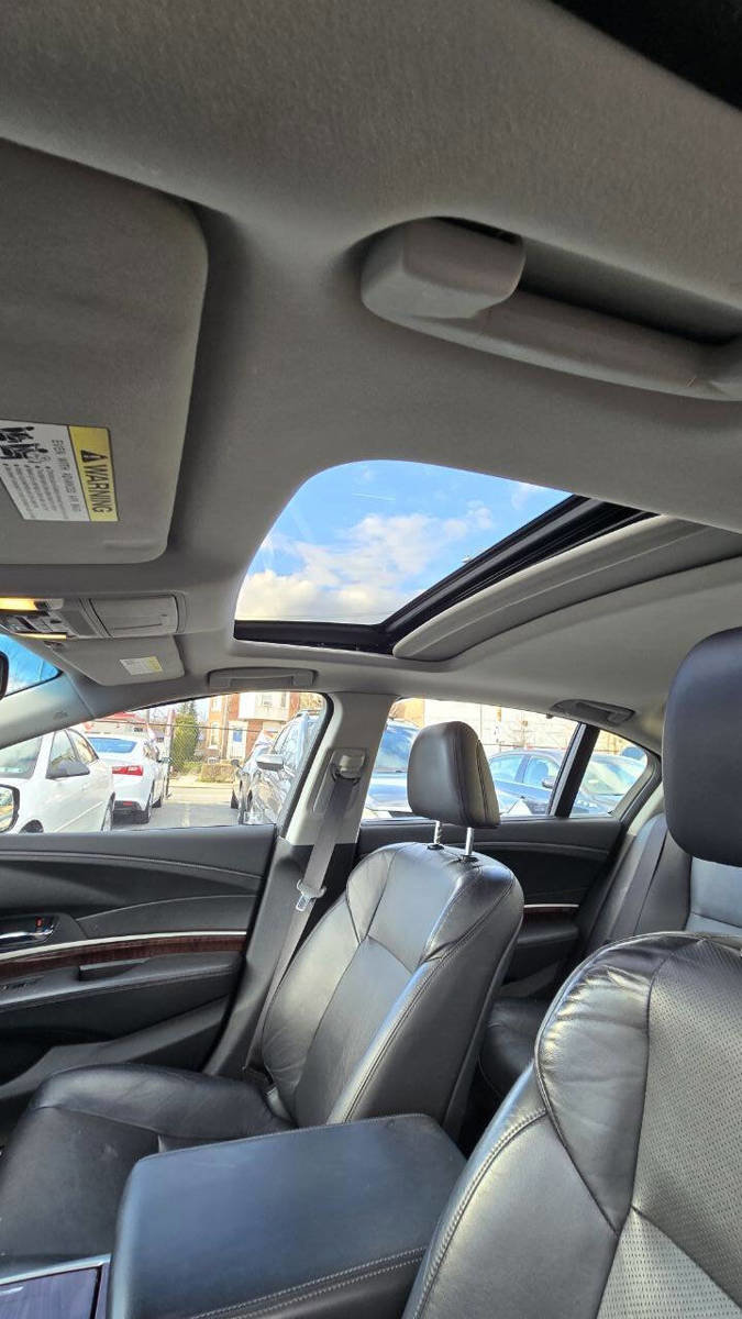 Used 2014 Acura RLX Hybrid w/ Advance Package image 7