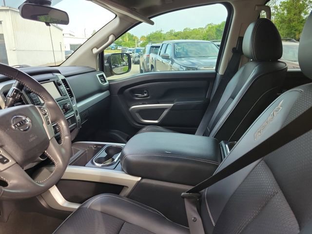 Used 2017 Nissan Titan PRO-4X AWD/4WD image 11