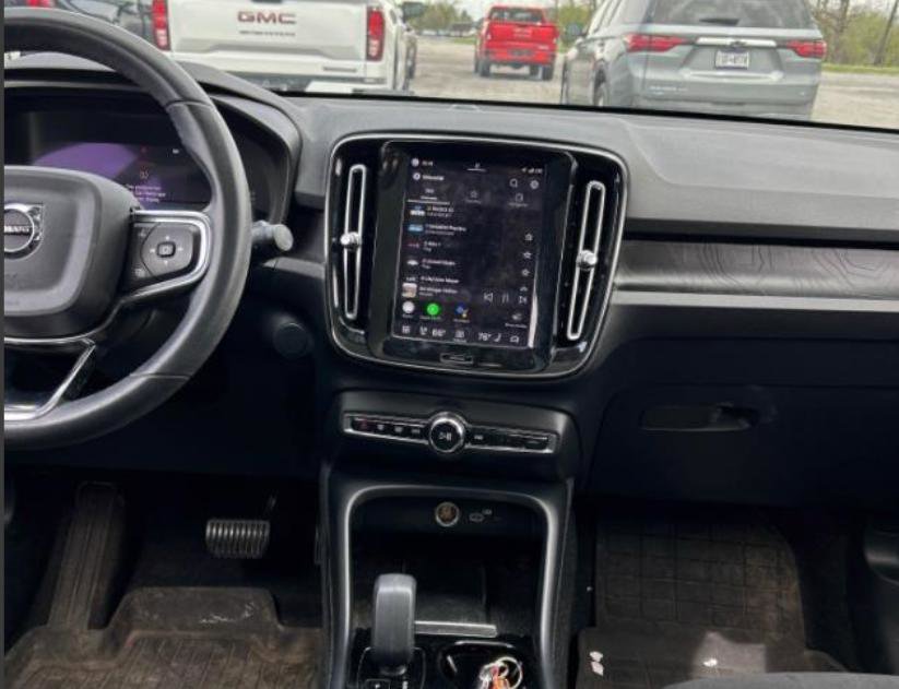 Used 2023 Volvo C40 P8 Recharge Plus w/ Climate Package AWD/4WD image 16