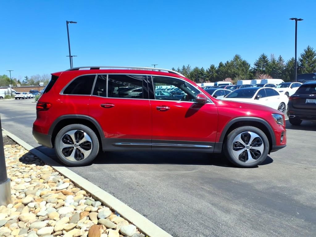 New 2026 Mercedes-Benz GLB 250 4MATIC image 7