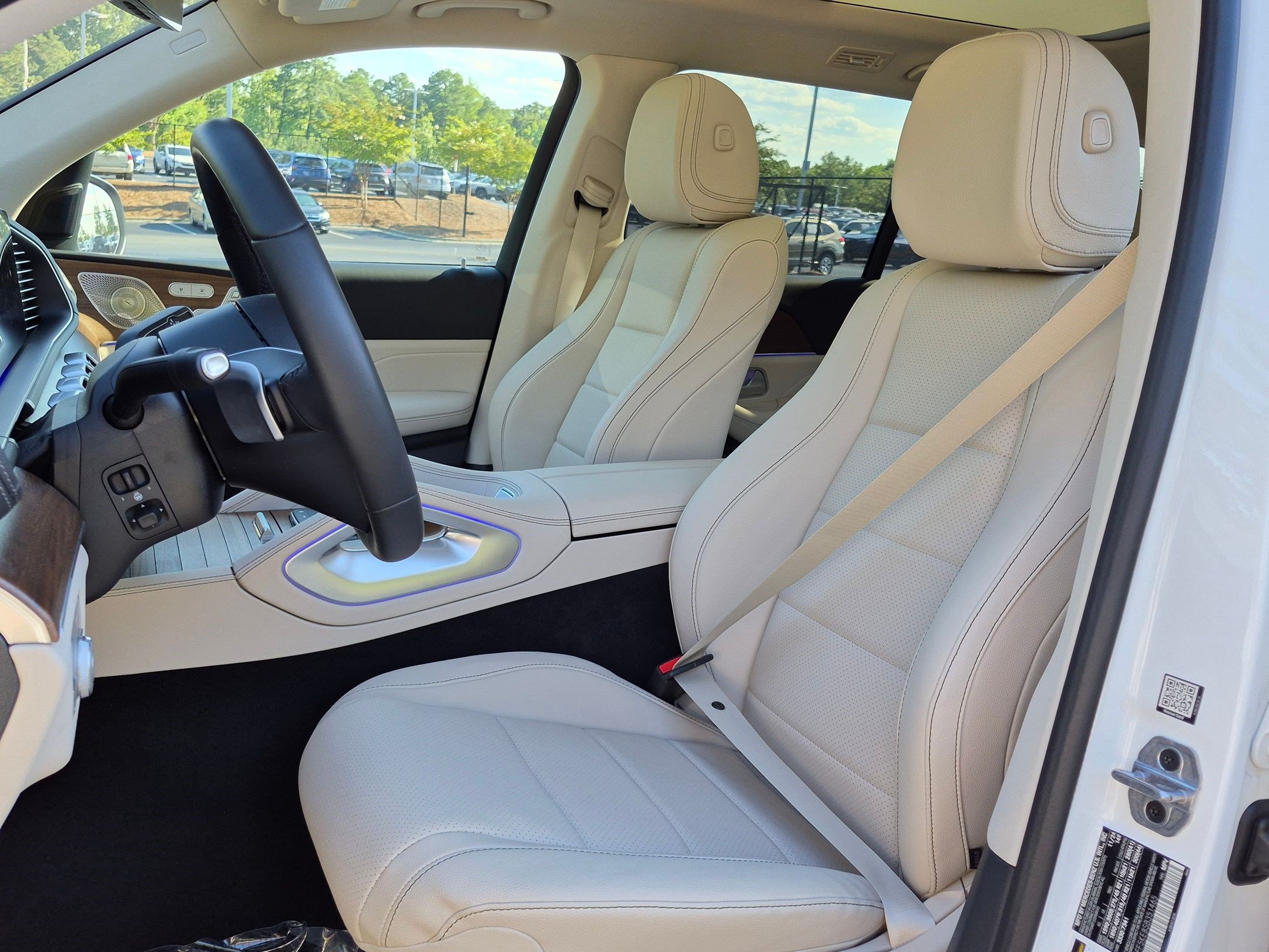 Certified 2025 Mercedes-Benz GLS 450 4MATIC image 17
