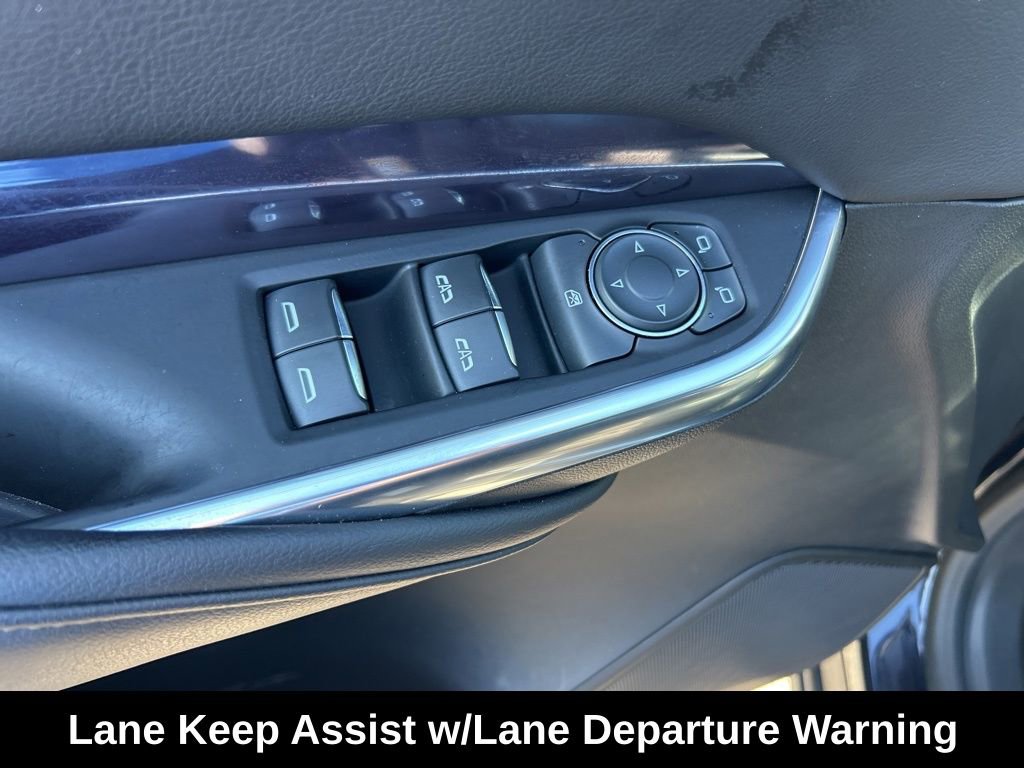Used 2023 Cadillac XT4 Luxury w/ Cold Weather Package FWD image 34
