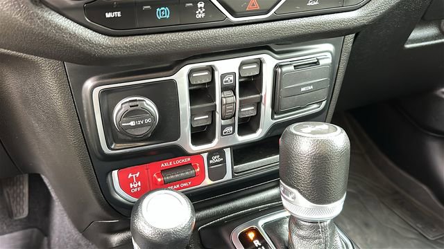 Used 2024 Jeep Wrangler Willys 4xe image 18