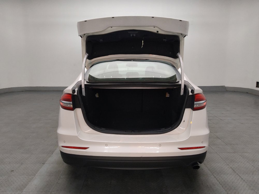 Used 2020 Ford Fusion SE image 29