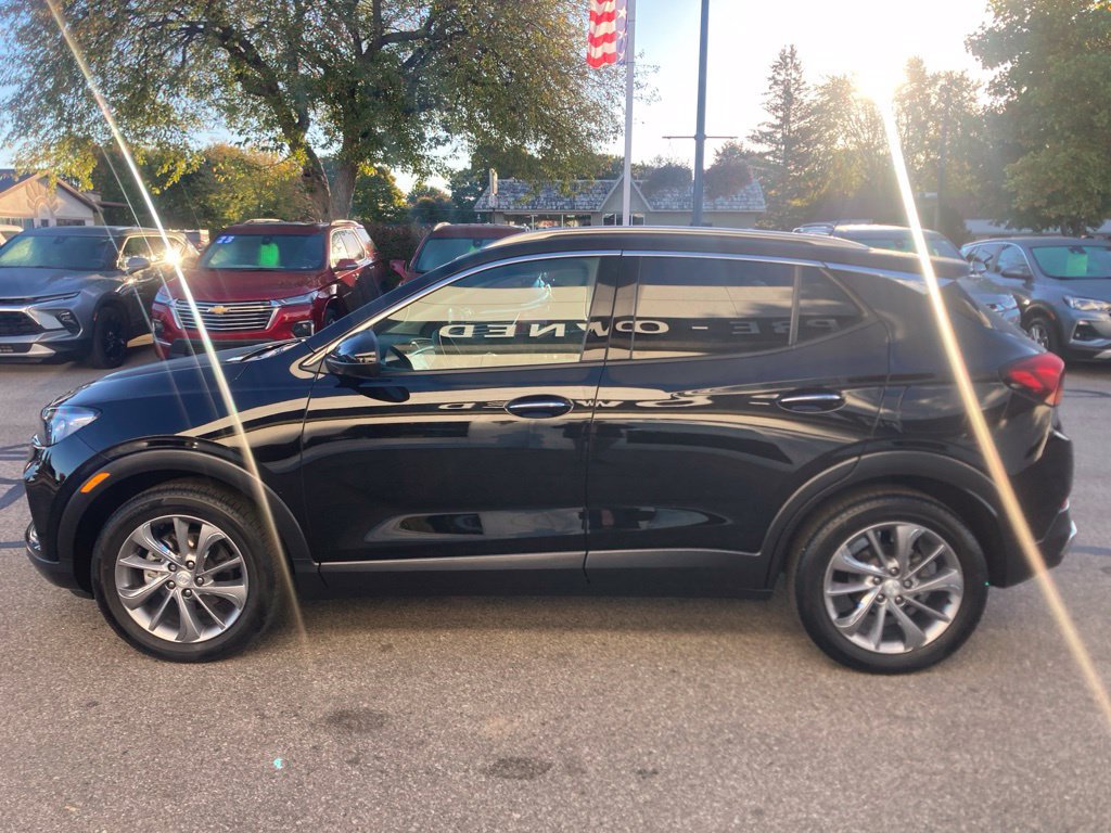 Used 2023 Buick Encore GX Essence w/ Experience Buick Package FWD image 8