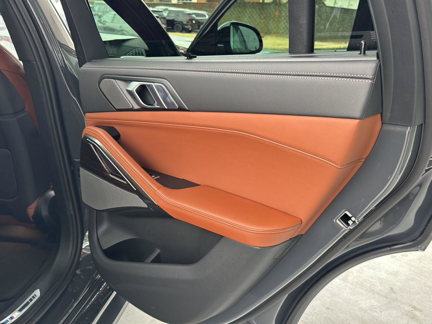 New 2026 BMW X6 xDrive40i w/ Executive Package image 12