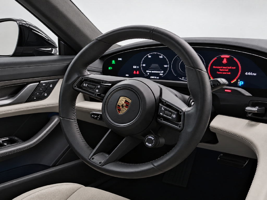 Used 2022 Porsche Taycan Turbo S AWD/4WD image 29