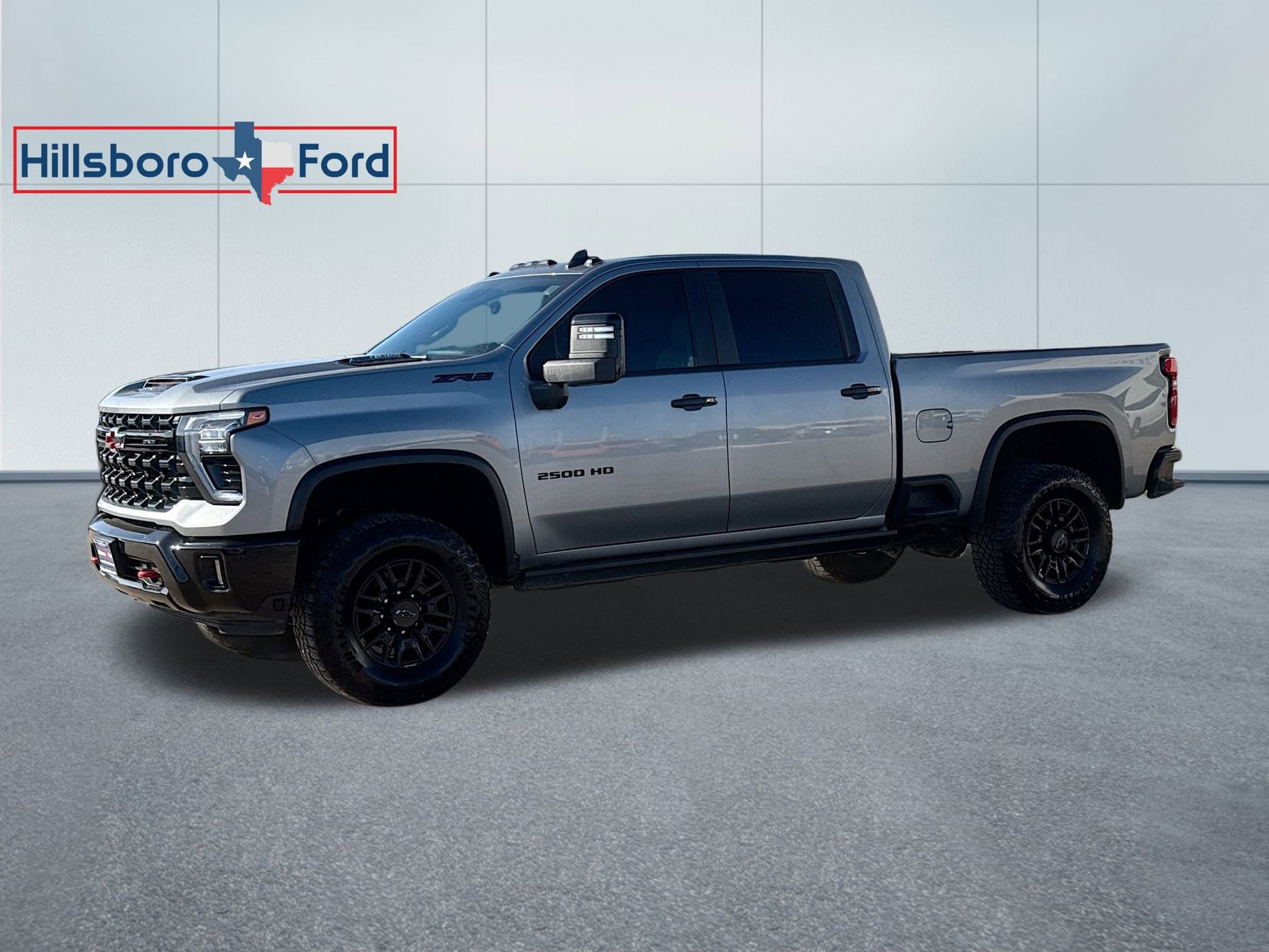 Used 2024 Chevrolet Silverado 2500 ZR2 w/ Technology Package image 1