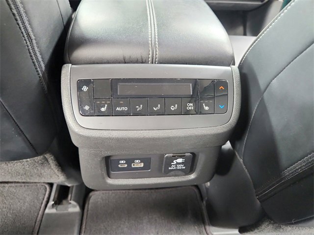 Used 2024 Nissan Pathfinder Platinum w/ Lighting Package (N93) image 37