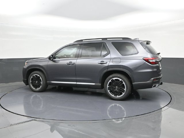 New 2026 Honda Pilot Touring image 5