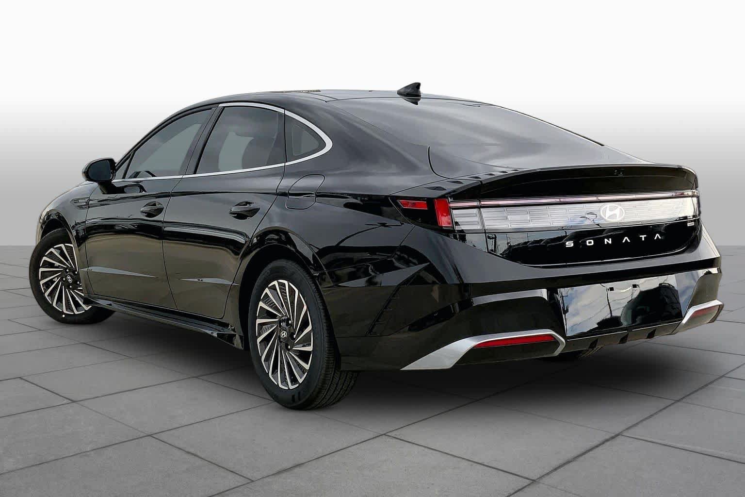 New 2026 Hyundai Sonata SEL FWD image 12