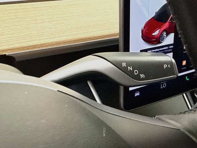 Used 2018 Tesla Model 3 Long Range RWD image 17