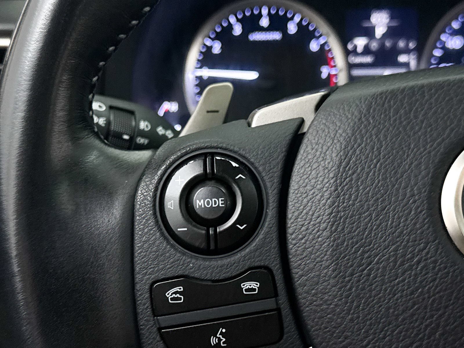 Used 2014 Lexus IS 250 w/ Navigation Package RWD image 34