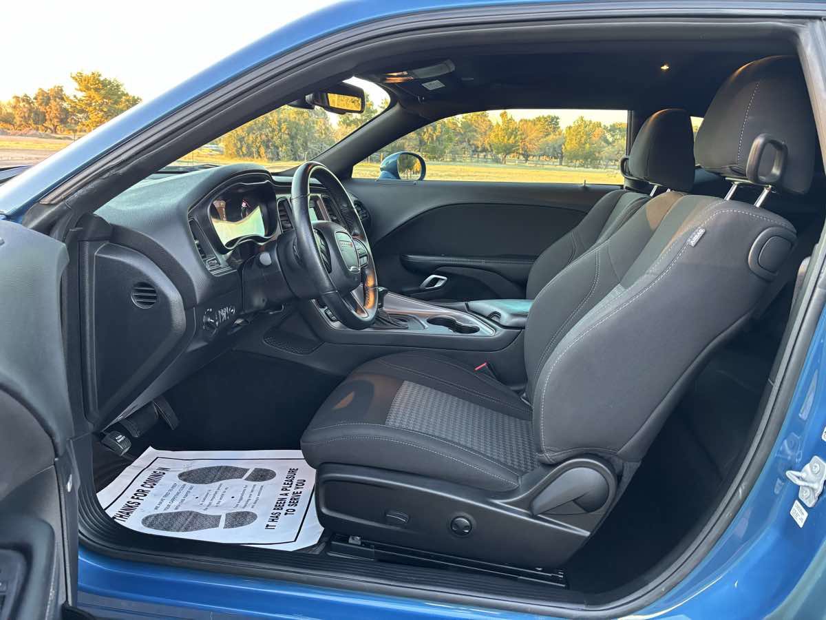 Used 2023 Dodge Challenger SXT w/ Blacktop Package image 17