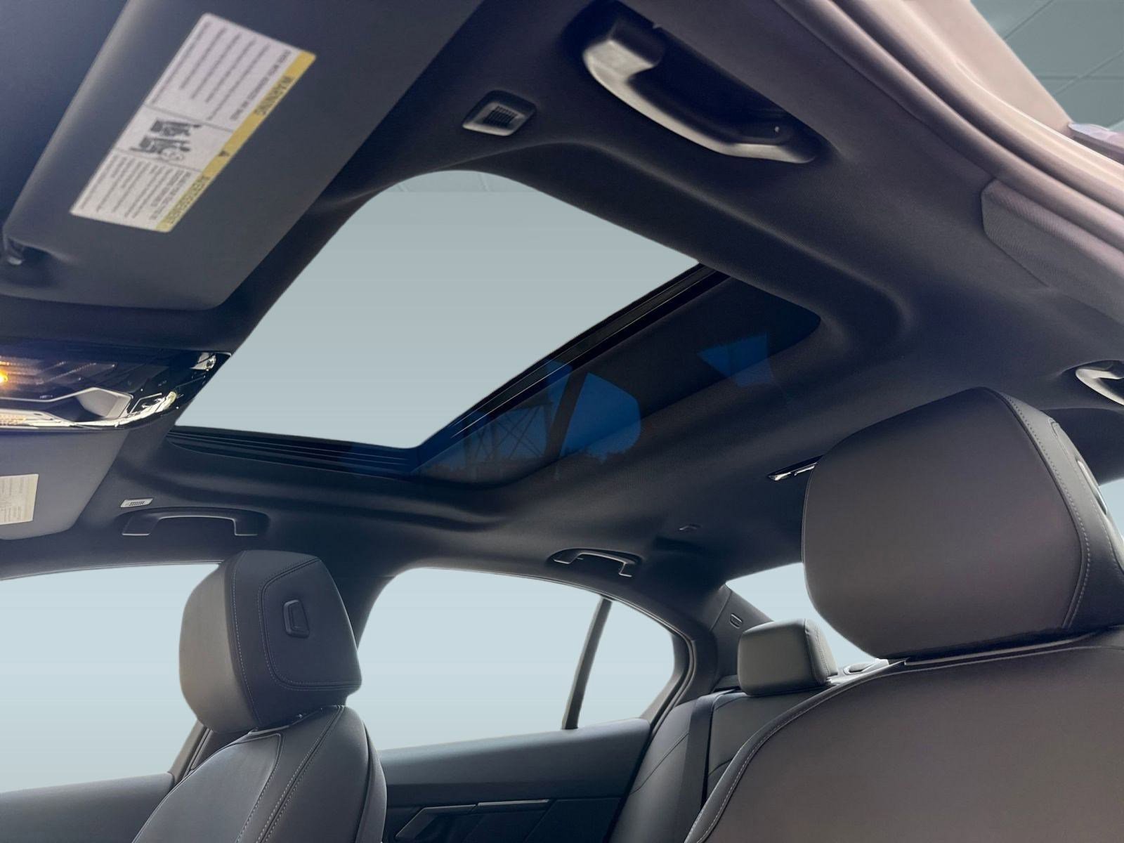 Used 2026 BMW 530i 530i w/ Premium Package image 14