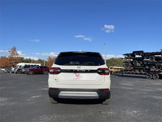 New 2025 Honda Pilot EX-L image 5