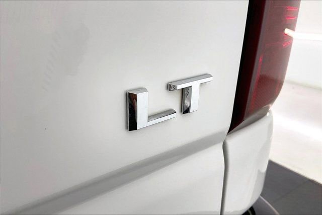 Used 2023 Chevrolet Silverado 2500 LT w/ Convenience Package image 7