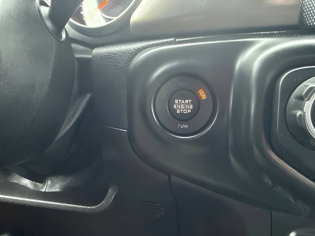 Used 2018 Jeep Wrangler Unlimited Sport S AWD/4WD image 12