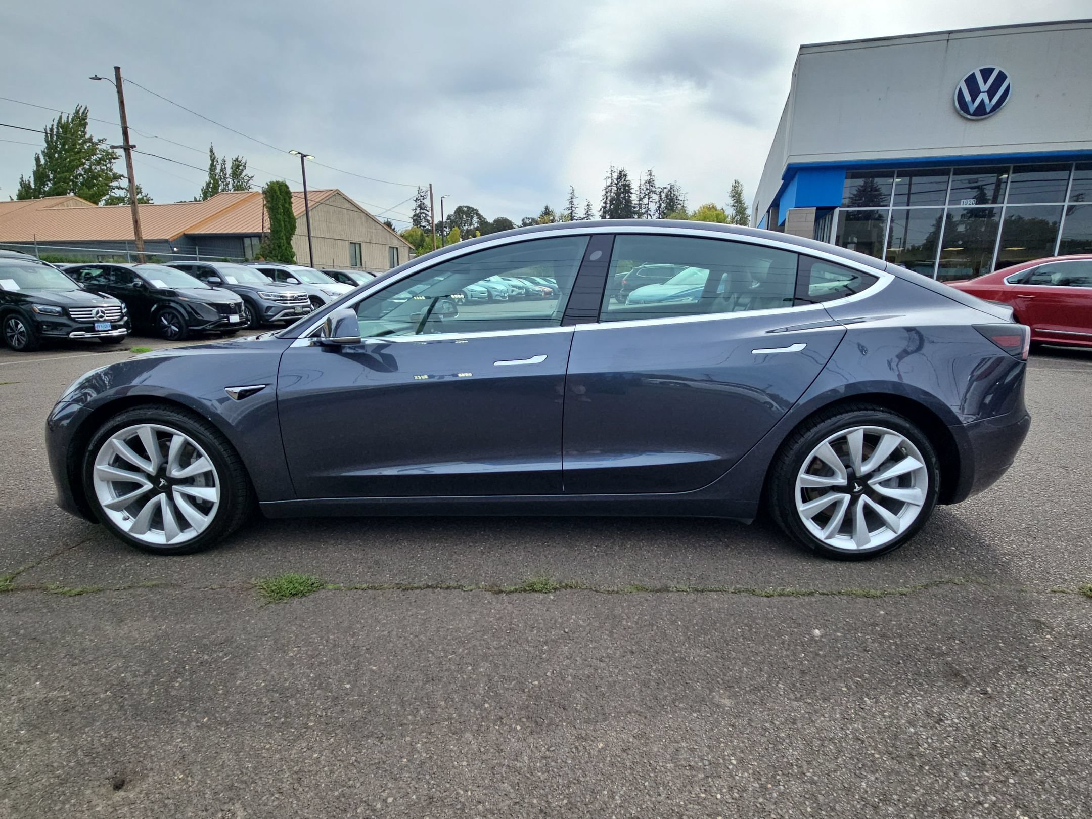 Used 2019 Tesla Model 3 Long Range AWD/4WD image 2
