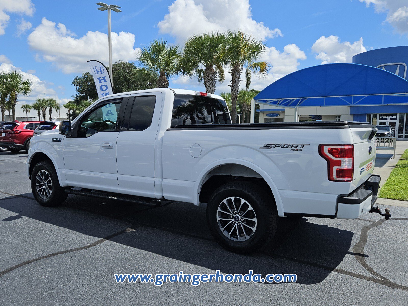 Used 2020 Ford F150 XLT w/ Equipment Group 302A Luxury AWD/4WD image 3