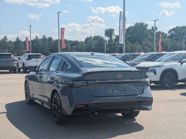 New 2026 Nissan Sentra SR w/ SR Premium Package FWD image 5