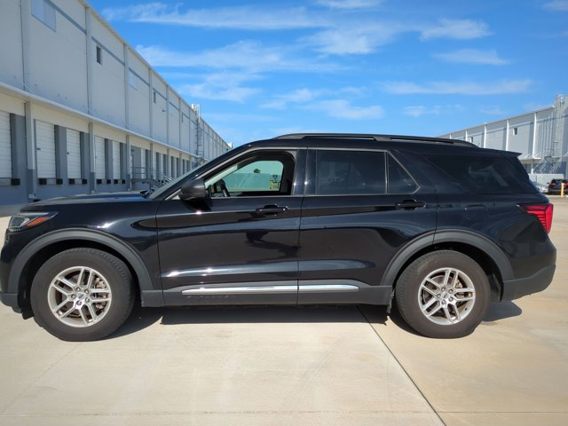 Used 2025 Ford Explorer Active image 8