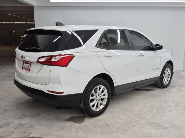 Used 2020 Chevrolet Equinox LS w/ LS Convenience Package FWD image 5