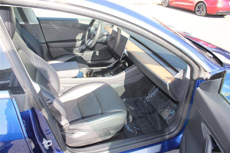 Used 2020 Tesla Model 3 Long Range AWD/4WD image 9