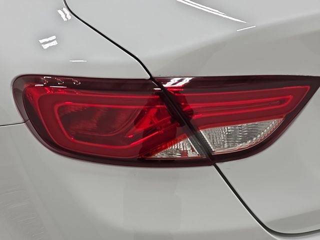 Used 2016 Chrysler 200 Limited w/ Convenience Group image 31