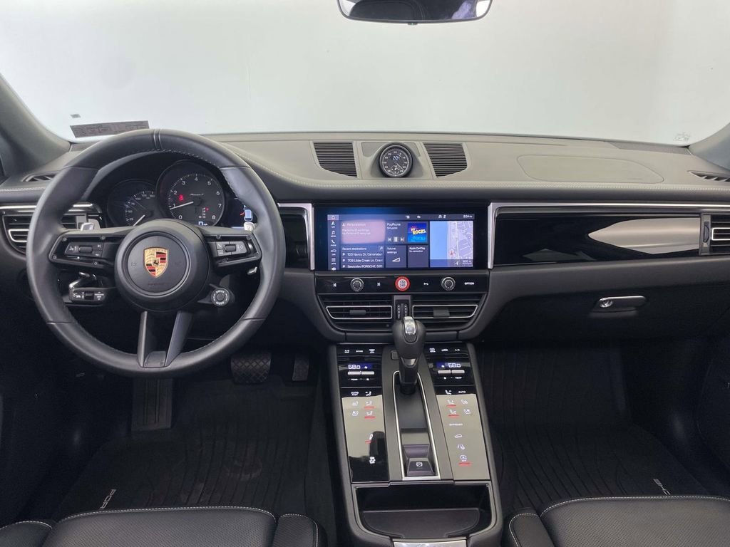 Certified 2025 Porsche Macan Turbo AWD/4WD image 26