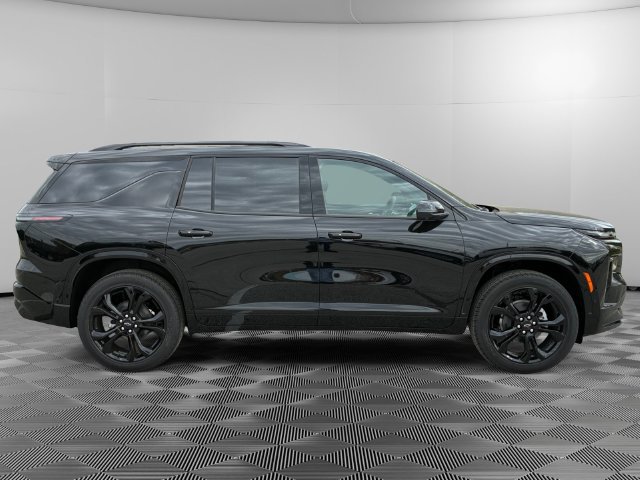New 2027 Chevrolet Traverse RS w/ LPO, Floor Liner Package AWD/4WD image 6