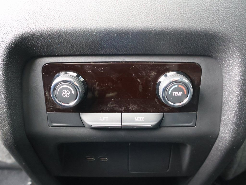 New 2026 Chevrolet Traverse LT w/ Sun and Wheel Package image 28