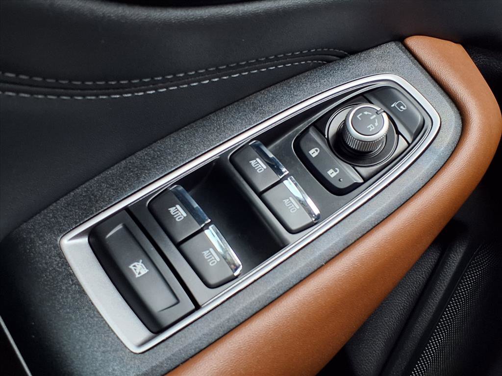 Certified 2025 Subaru Outback Touring XT image 10